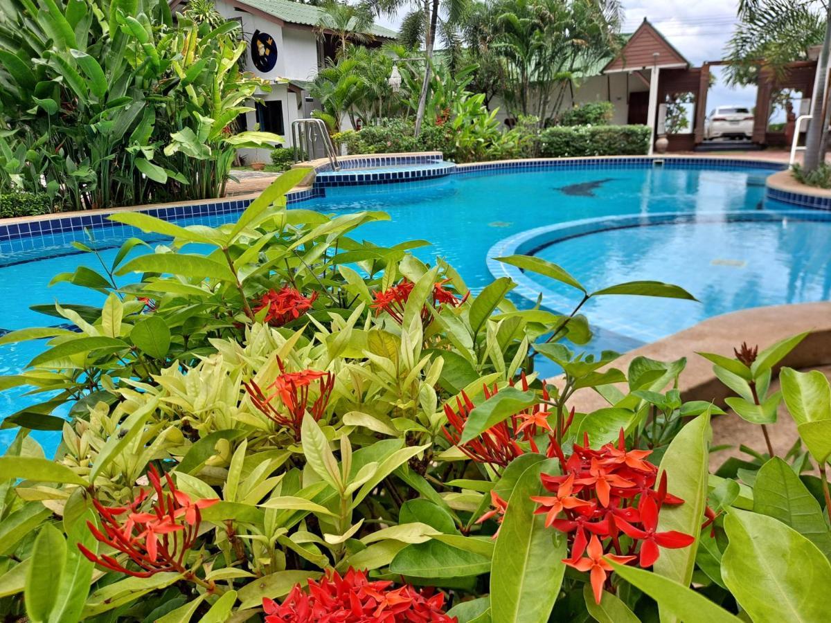 The Beach Boutique Resort Ban Pak Nam Pran Exterior foto