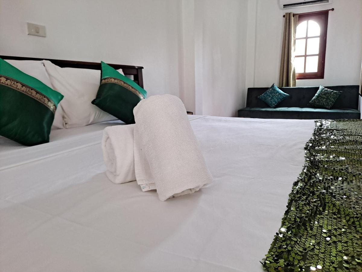 The Beach Boutique Resort Ban Pak Nam Pran Exterior foto